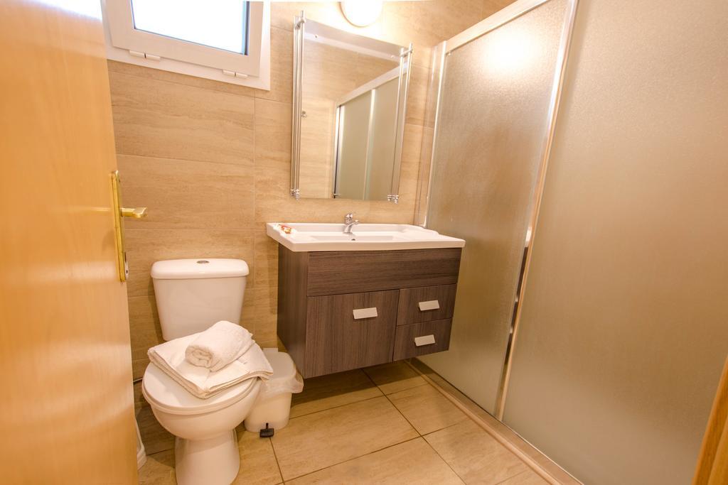 Frixos Hotel マリア エクステリア 写真